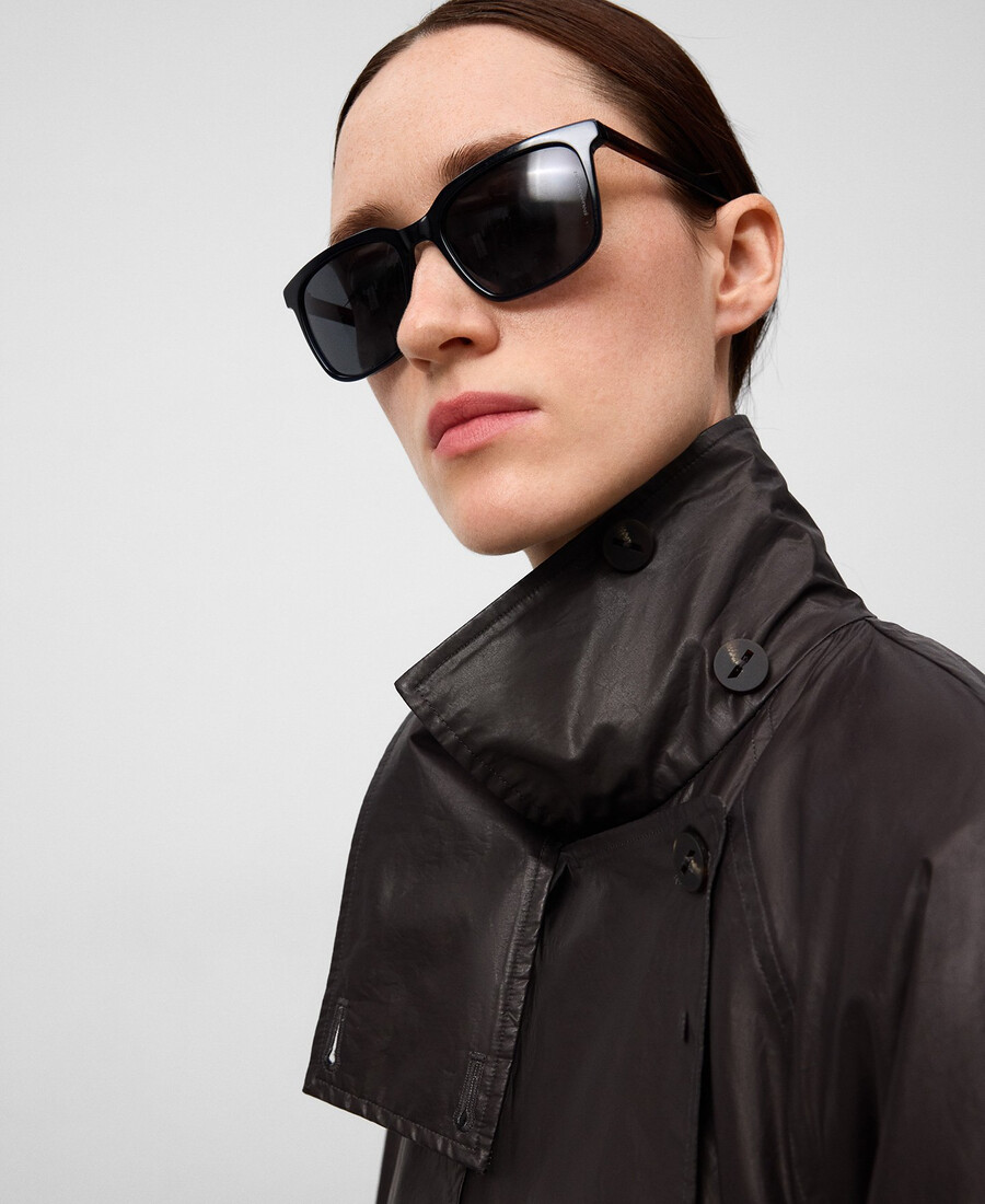 damen-trenchcoat mit doppeltem revers