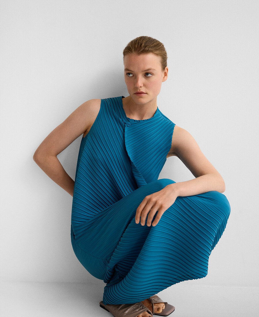 damenkleid mit falten