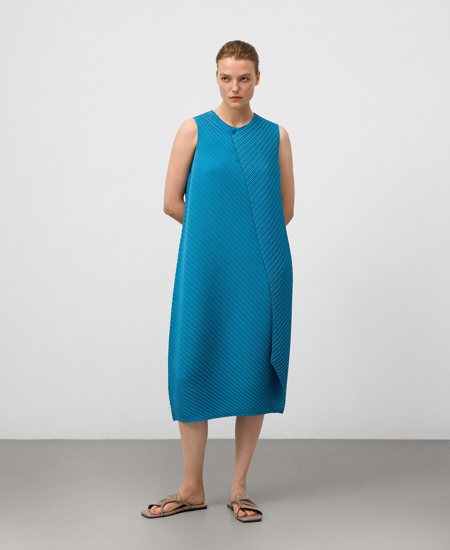 damenkleid mit falten