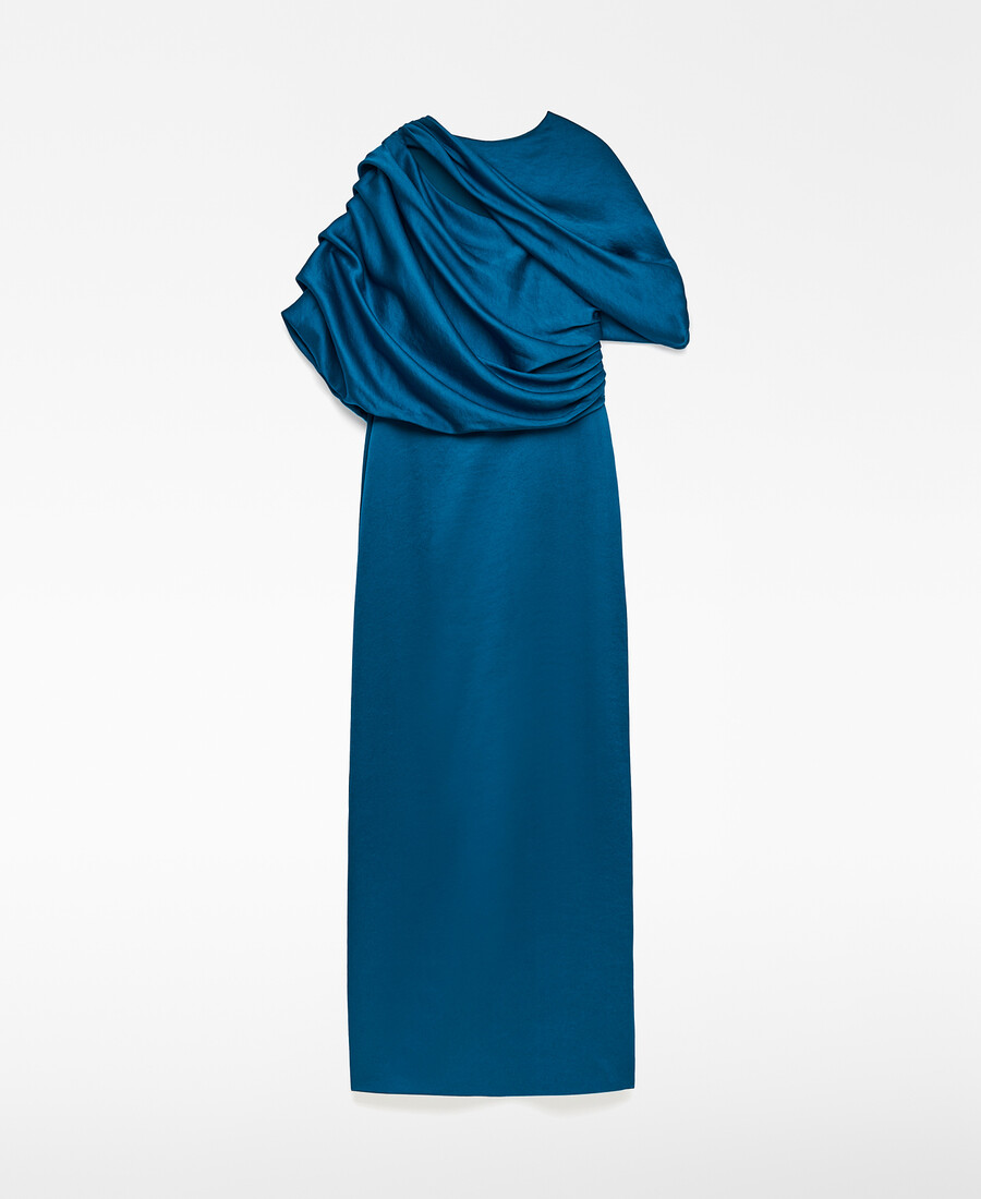 langes drapiertes kleid