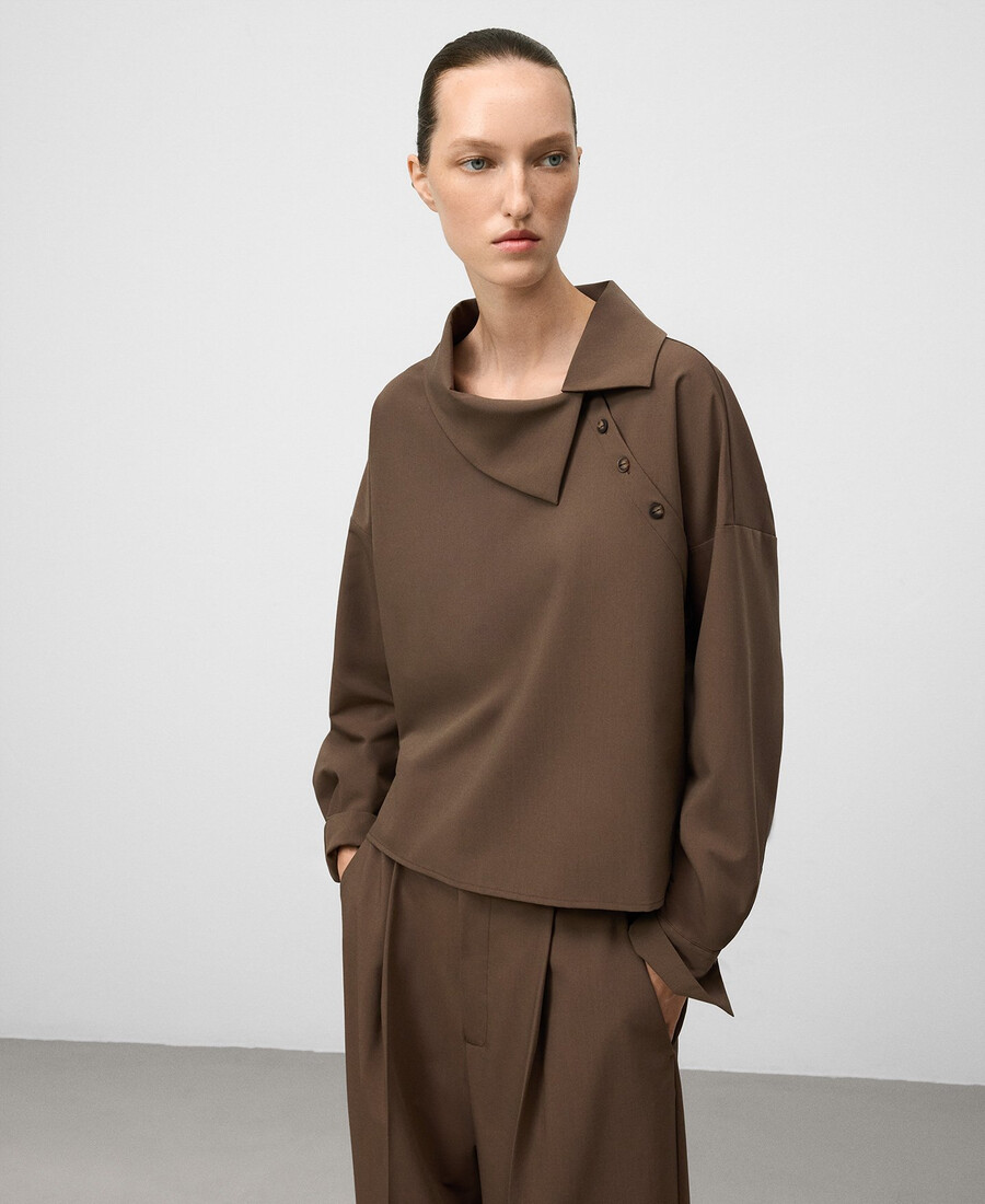 damenbluse mit asymmetrischem reverskragen