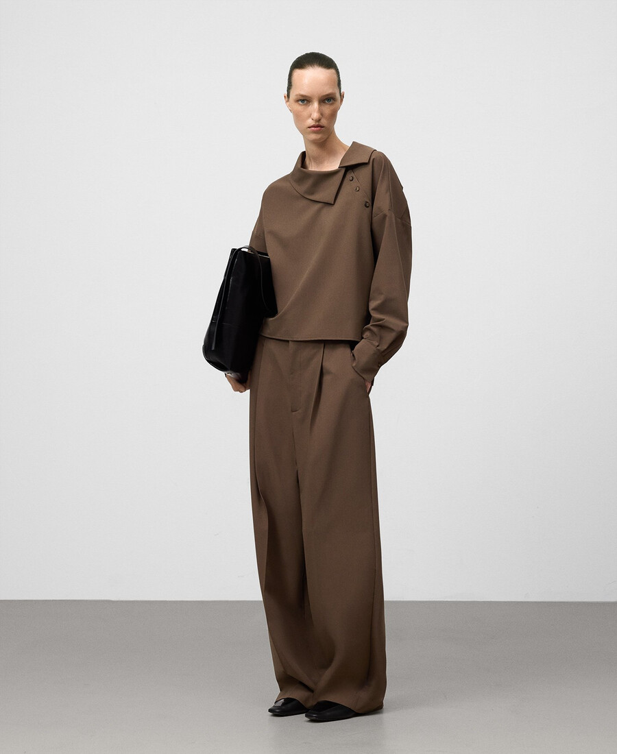 damenbluse mit asymmetrischem reverskragen