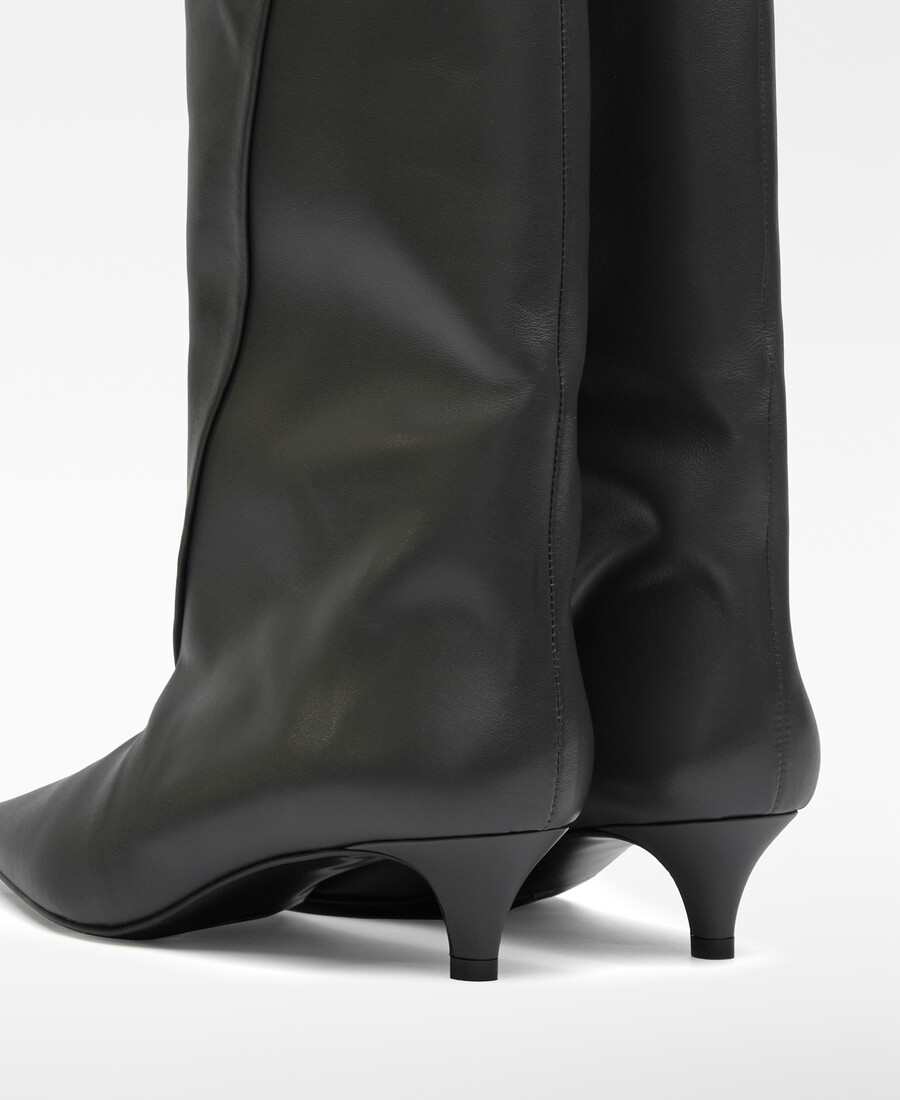 damen-lederstiefel mit weitem schaft