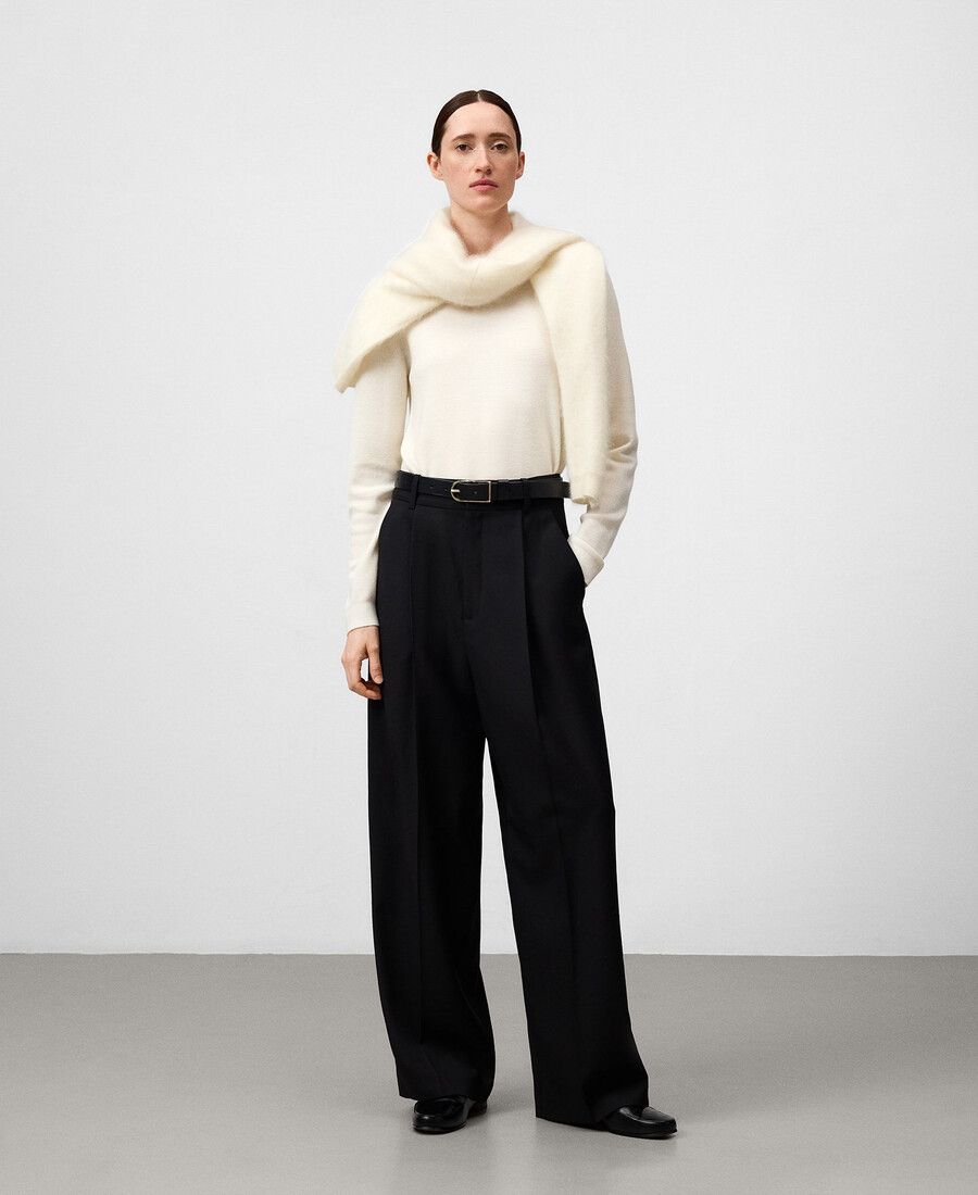 damenpullover aus merinowolle mit rundhalsausschnitt