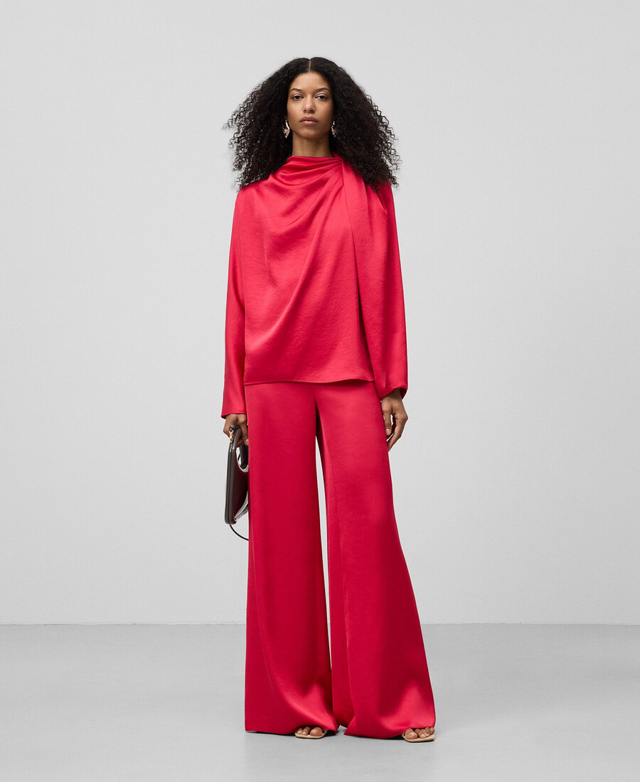 satin-top mit drapiertem kragen für damen