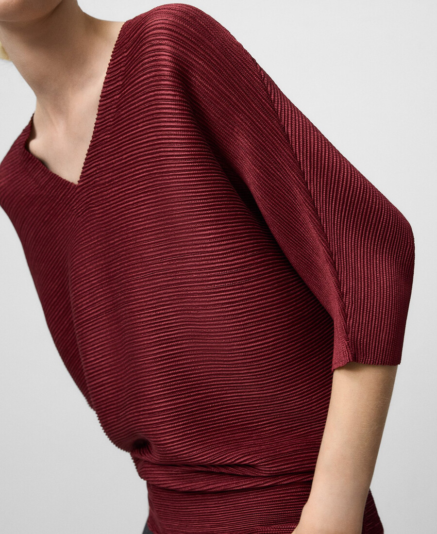 damen-top mit v-ausschnitt und knittereffekt