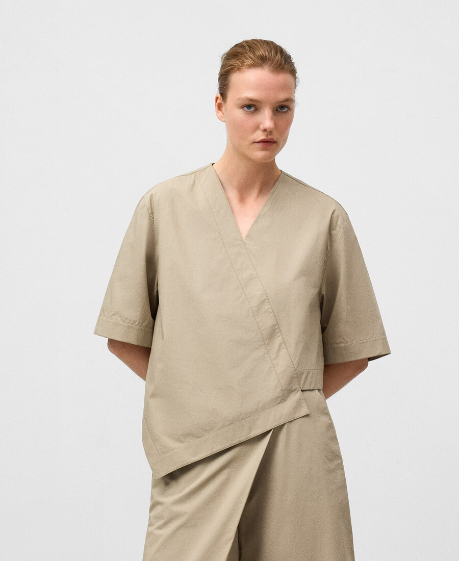 Überlagertes asymmetrisches oberteil für damen