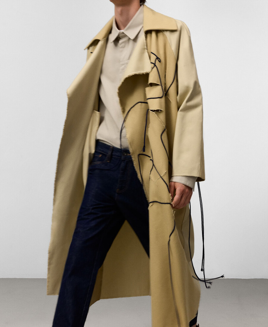 trenchcoat aus materialmix mit kordelzug