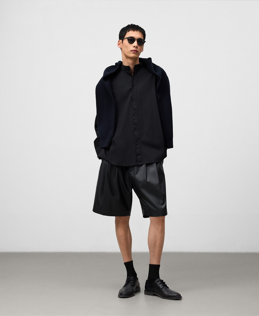 schwarze bermuda-shorts für herren mit lockerer passform