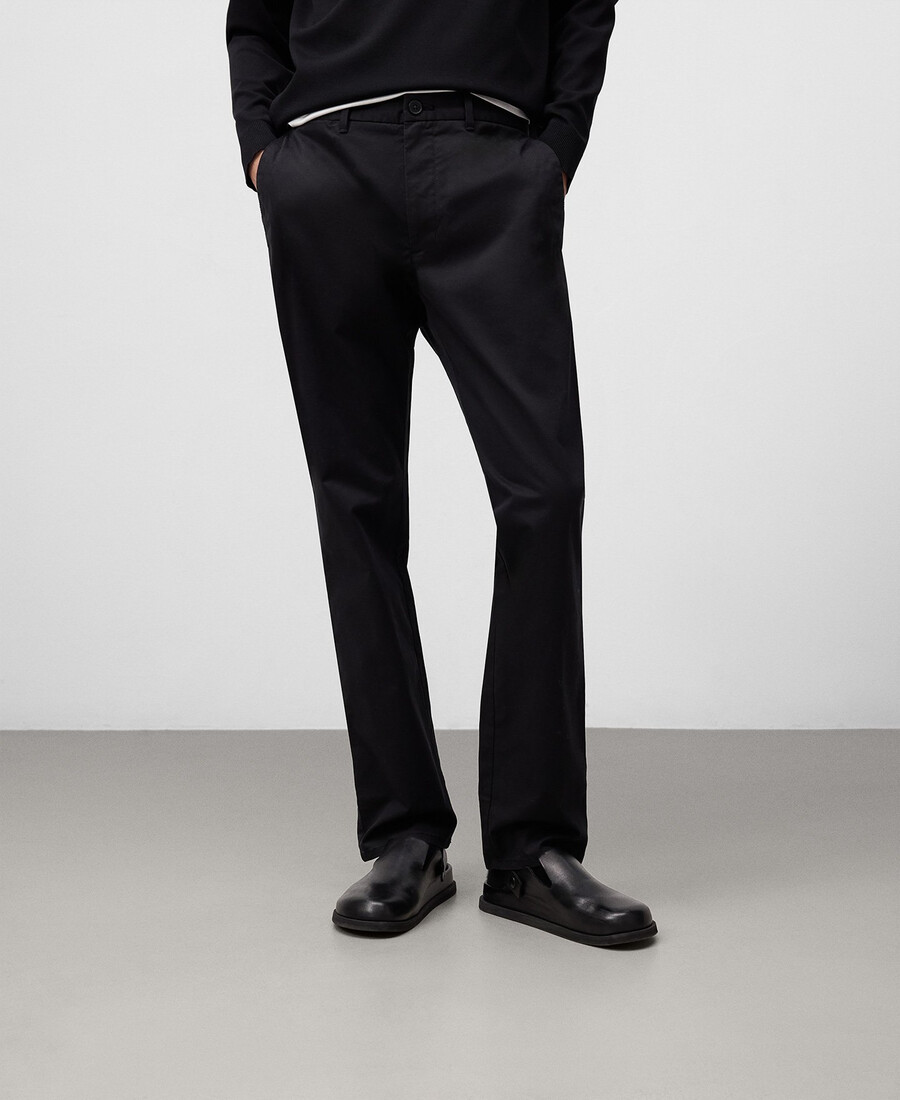 schmal geschnittene chino-hose für herren